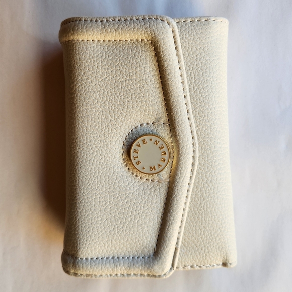 Steve Madden Ivory Bbrett Trifold Wallet - Picture 1 of 7